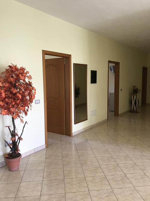 Guest House "Pisha" Durres Exterior photo